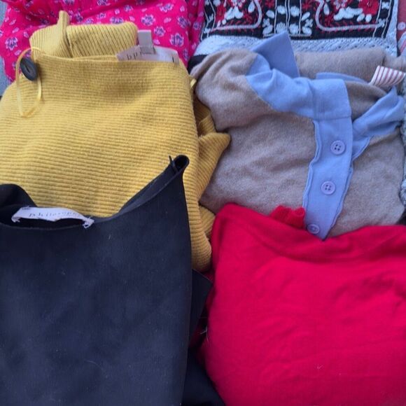 FREE PEOPLE JOIE PHILOSOPHY RESELLER BOX 11 Piece Tops Sweater Non Mystery Box E - Picture 4 of 4